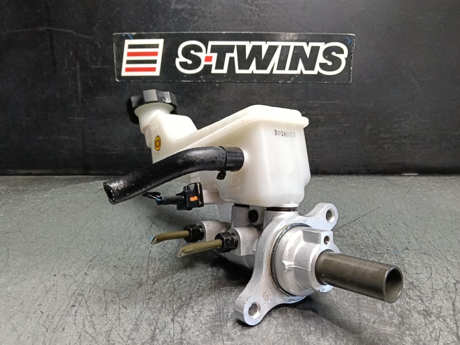 Used auto part listing image: 2013 KIA CERATO MASTER CYLINDER YD, 04/13-05/18 0000405447