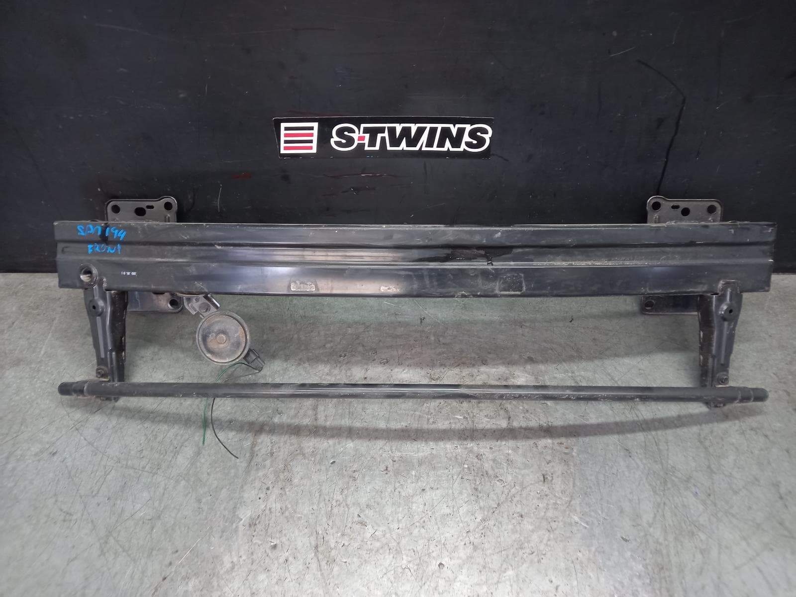 Used auto part listing image: 2013 KIA CERATO F BAR REINFORC BRACK MAIN REINFORCEMENT, YD, SEDAN/HATCH, 04/13-02/16 0000405448