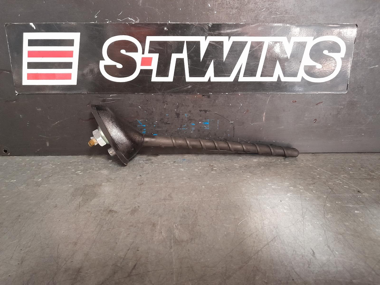 Used auto part listing image: 2016 HYUNDAI ACCENT ANTENNA RB, 05/11-12/19 0000364877