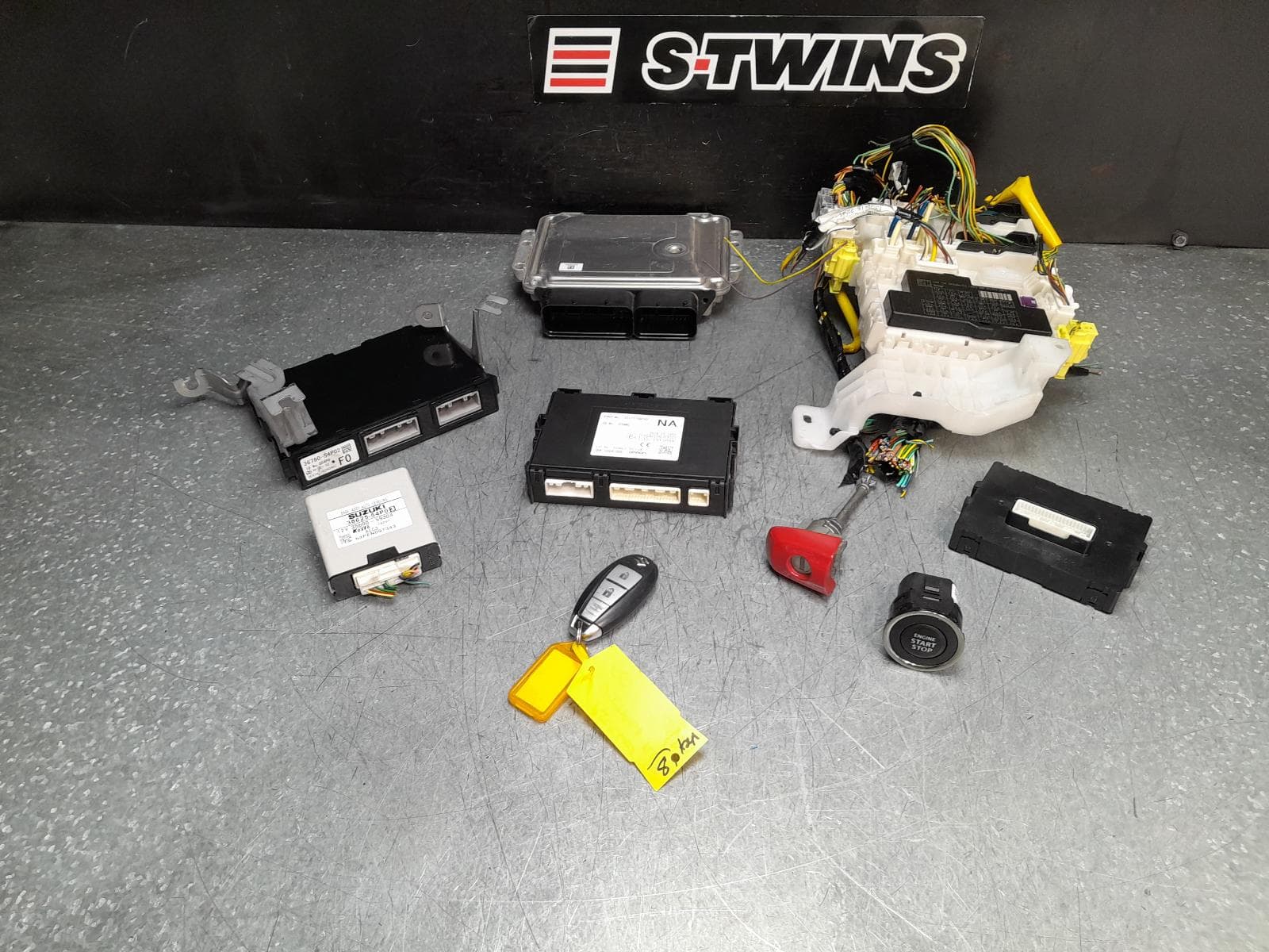 Used auto part listing image: 2017 SUZUKI VITARA ENGINE ECU, 1.4, PETROL, TURBO, SEC SET (ECU/IMM/READER/KEY), VITARA, LY (VIN TSM), 06/15- 0000370280