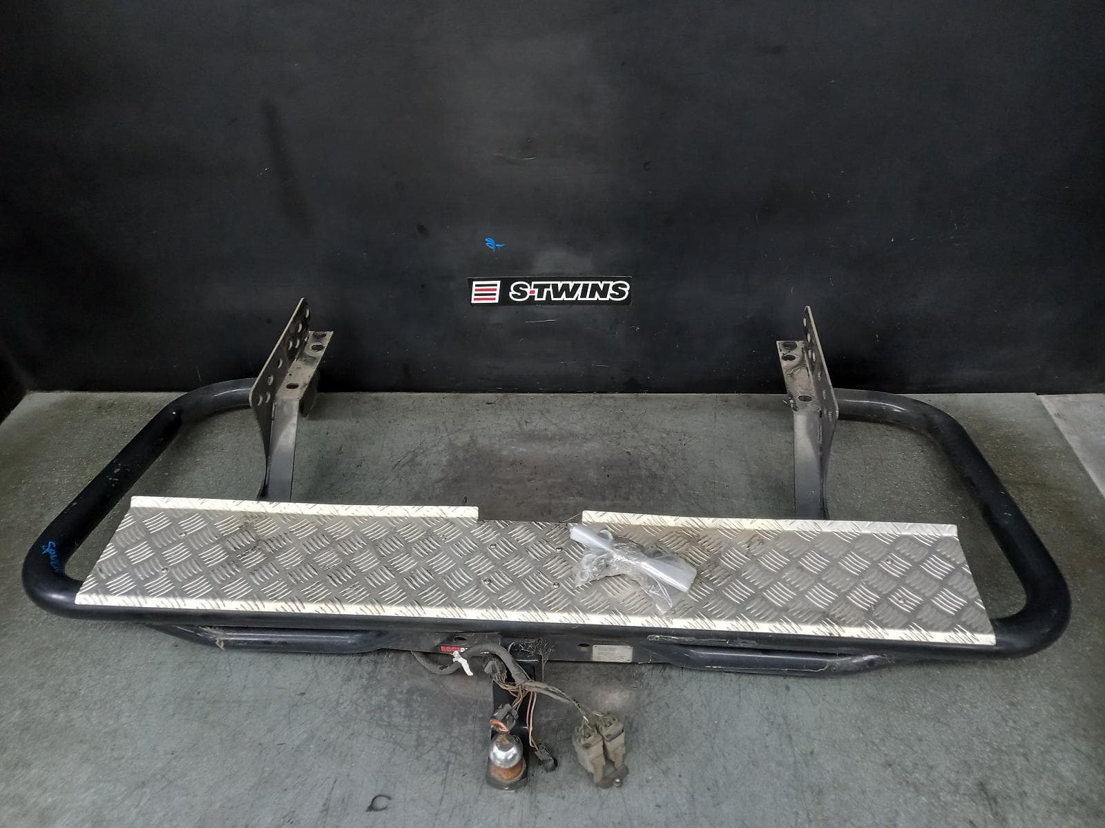 Used auto part listing image: 2015 MITSUBISHI TRITON REAR BUMPER MN, AFTERMARKET, 08/09-04/15 0000363544