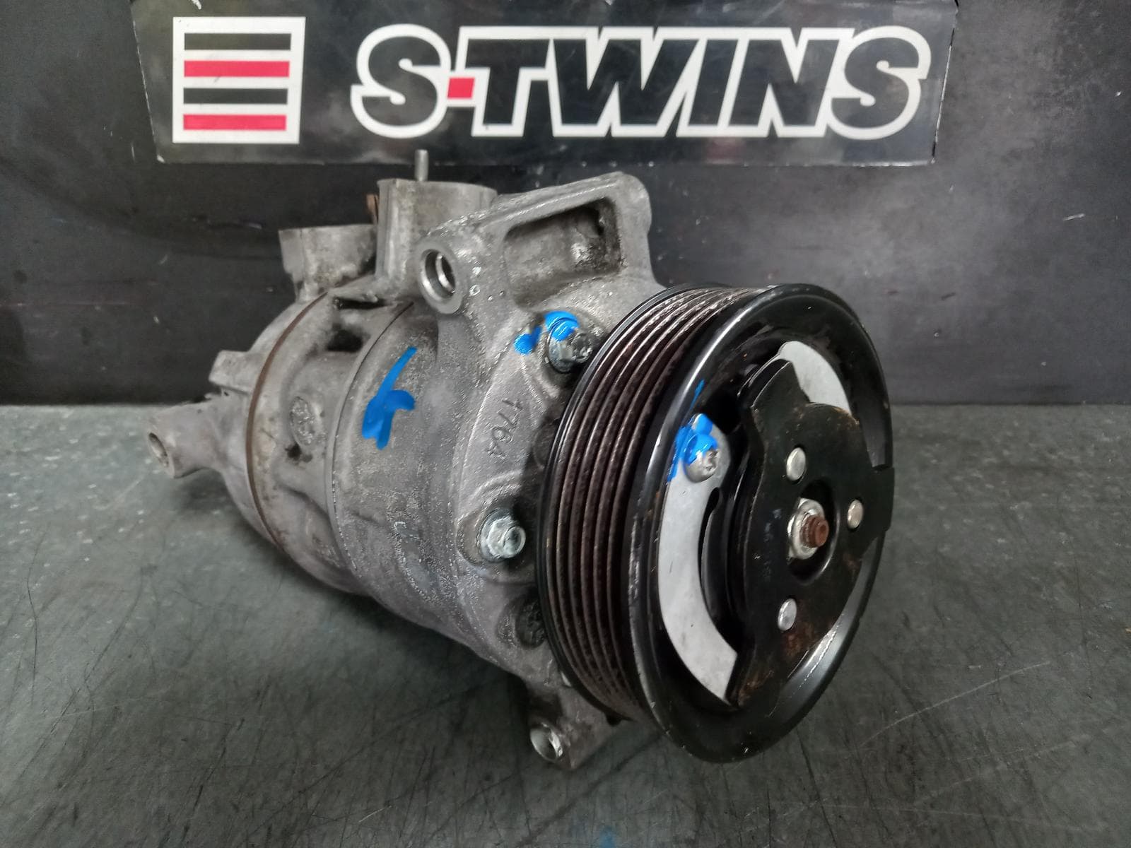 Used auto part listing image: 2020 VOLKSWAGEN CRAFTER A C COMPRESSOR SY1, DIESEL, 2.0, DAUA/DAVA CODE, SANDEN, 08/17- 0000364754