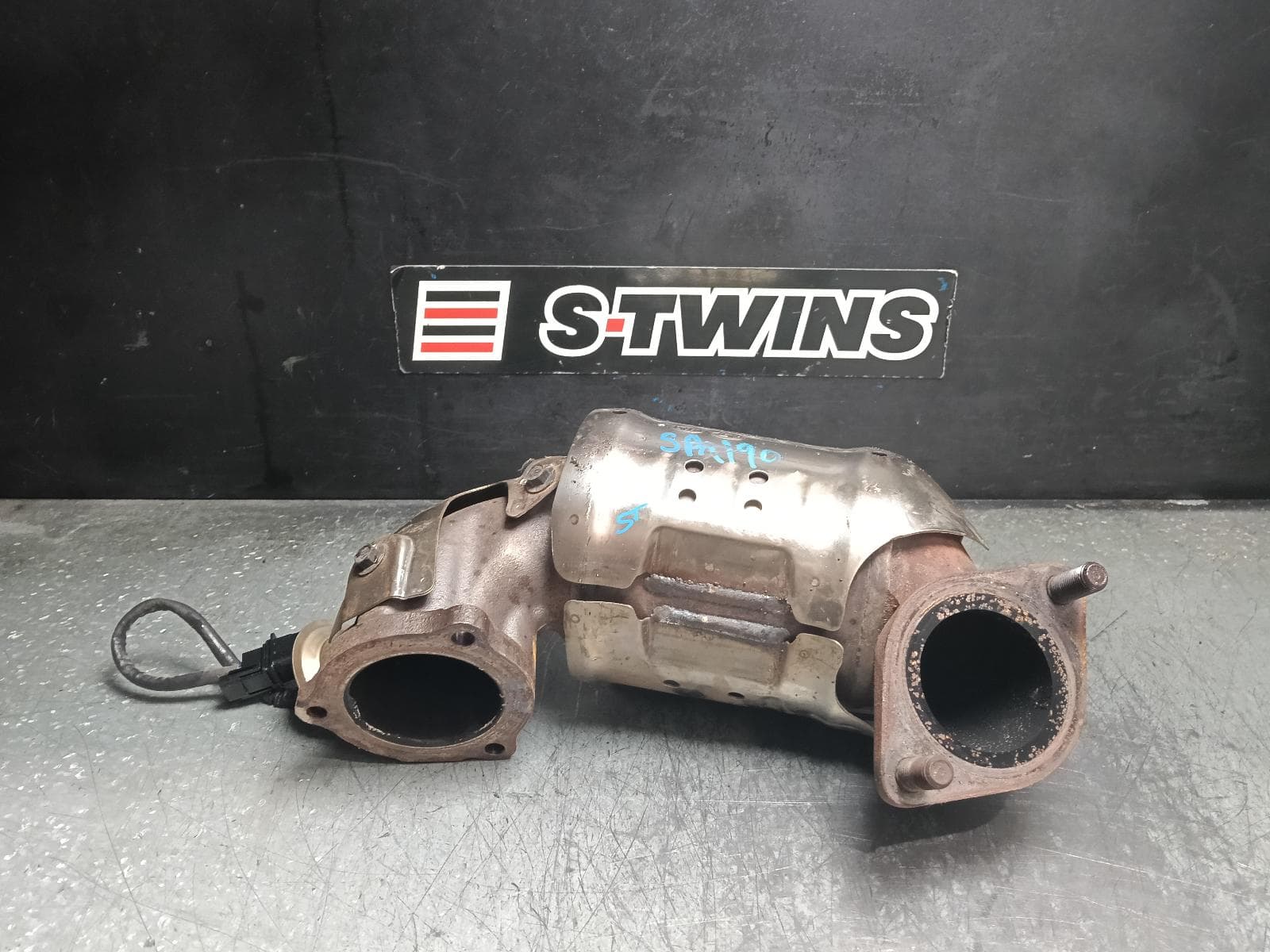 Used auto part listing image: 2019 KIA SELTOS CATALYTIC CONVERTER MANIFOLD-CAT TYPE, 1.6, PETROL, SP2, 07/19- 0000411727