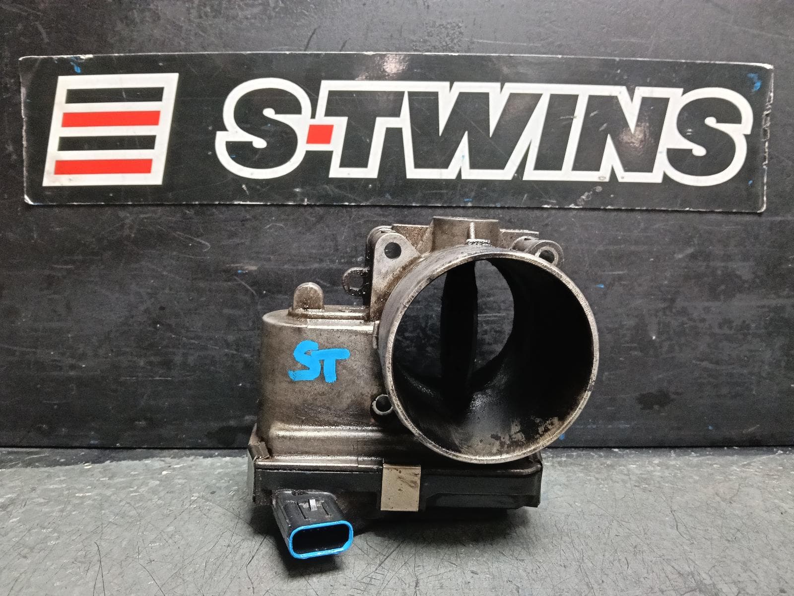 Used auto part listing image: 2015 ISUZU DMAX THROTTLE BODY 3.0, DIESEL, RC, 06/12-06/20 0000409100