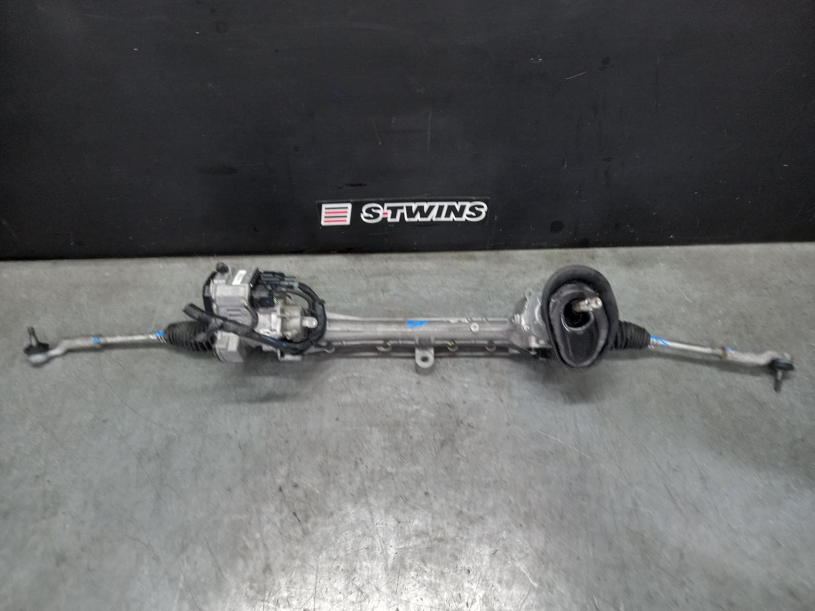 Used auto part listing image: 2013 FORD FOCUS STEERING BOX RACK LW, ELECTRIC TYPE, PETROL, ST, 08/12-08/15 0000382922