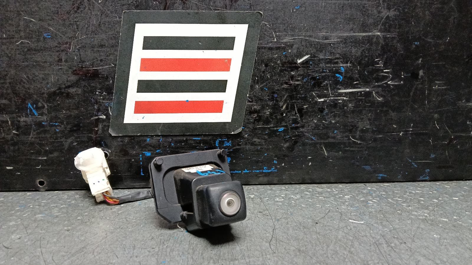 Used auto part listing image: 2016 HONDA CRV REVERSE CAMERA REVERSE CAMERA (TAILGATE MOUNTED), RM, 11/12-04/17 0000401473