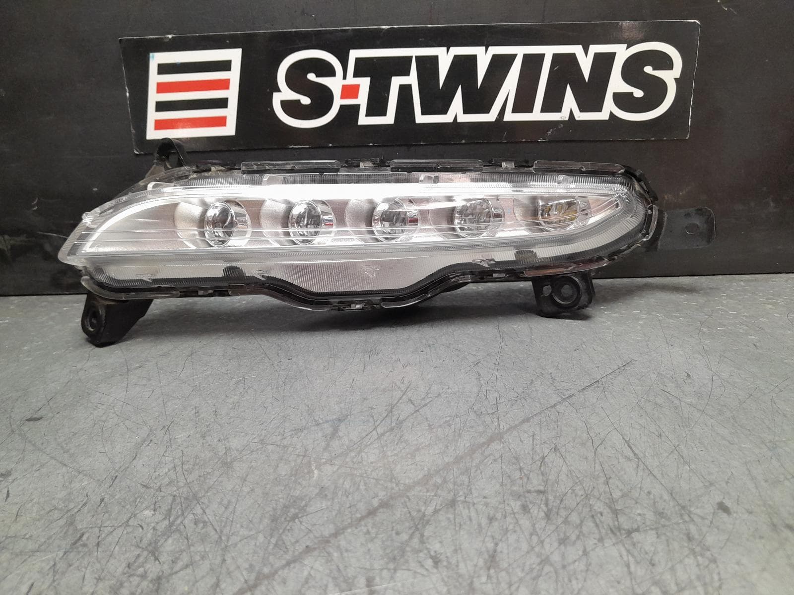 Used auto part listing image: 2016 HYUNDAI TUCSON DAYTIME RUNNING LAMP, TL, KOREAN BUILT (VIN KMHJ), 06/15-06/18 0000378835