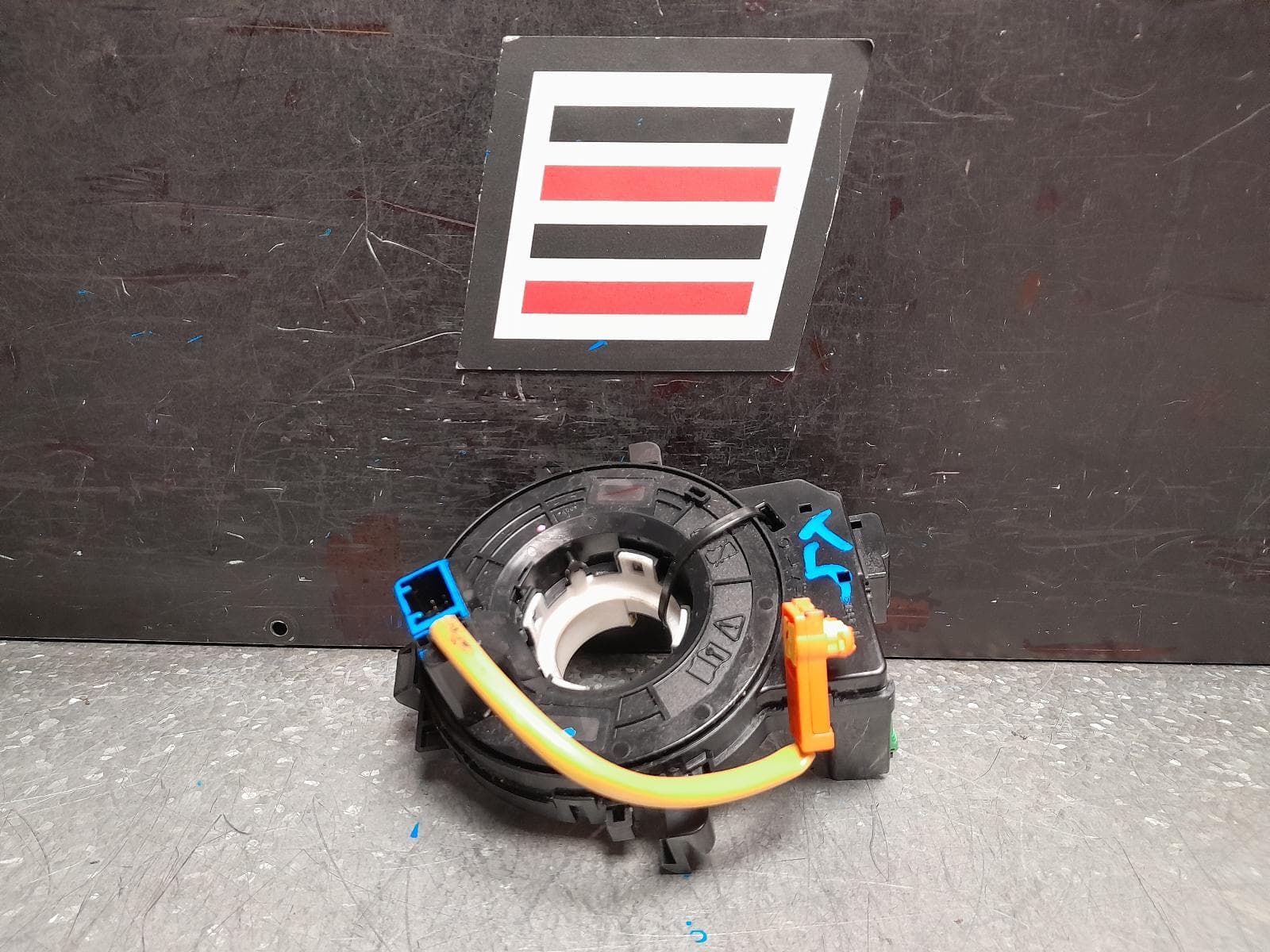 Used auto part listing image: 2017 MITSUBISHI OUTLANDER CLOCKSPRING, ZK-ZL, 08/16-07/21 0000371793