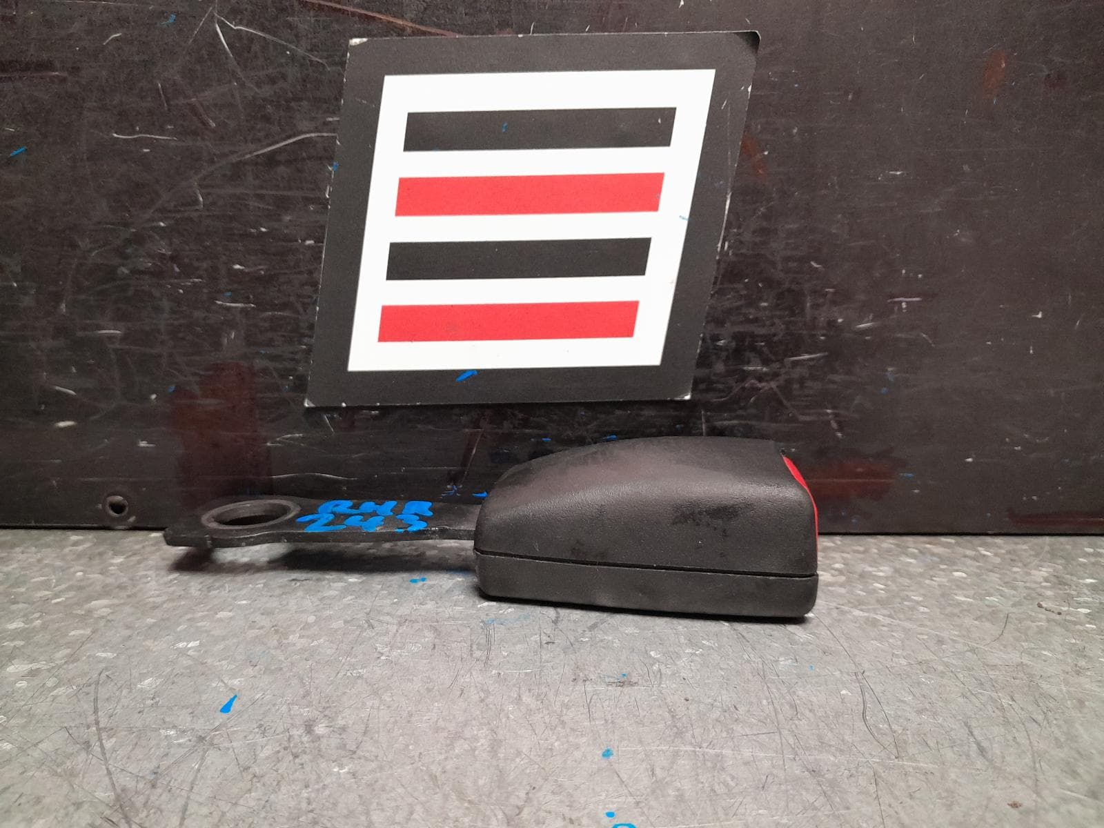 Used auto part listing image: 2017 MITSUBISHI OUTLANDER SEAT BELT STALK RH REAR 2ND ROW, SEAT BELT STALK ONLY, ZJ-ZL, 5 SEATER, 10/12-07/21 0000371795