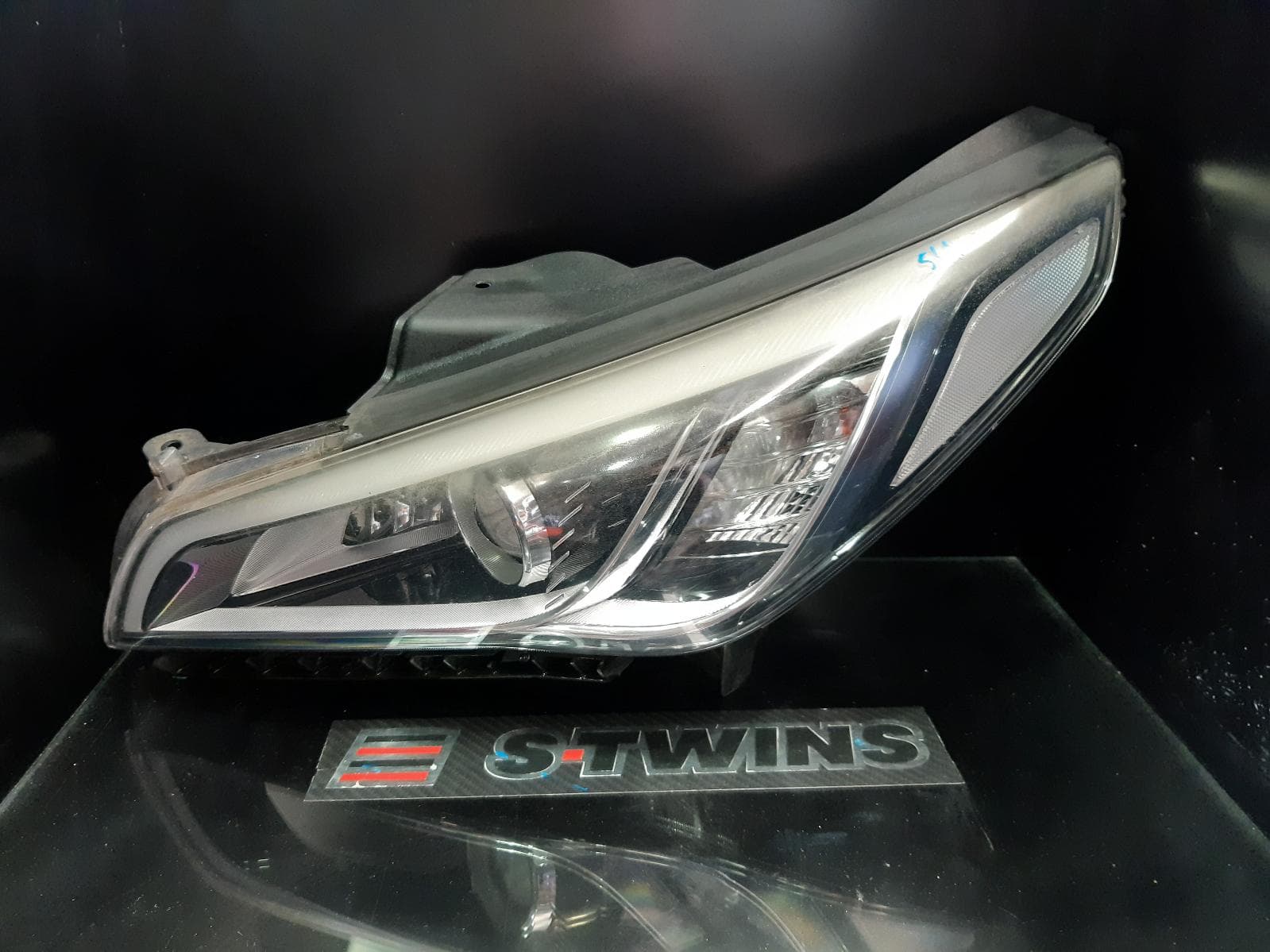 Used auto part listing image: 2015 HYUNDAI SONATA LEFT HEADLAMP LF, XENON TYPE, 10/14-07/17 0000361414