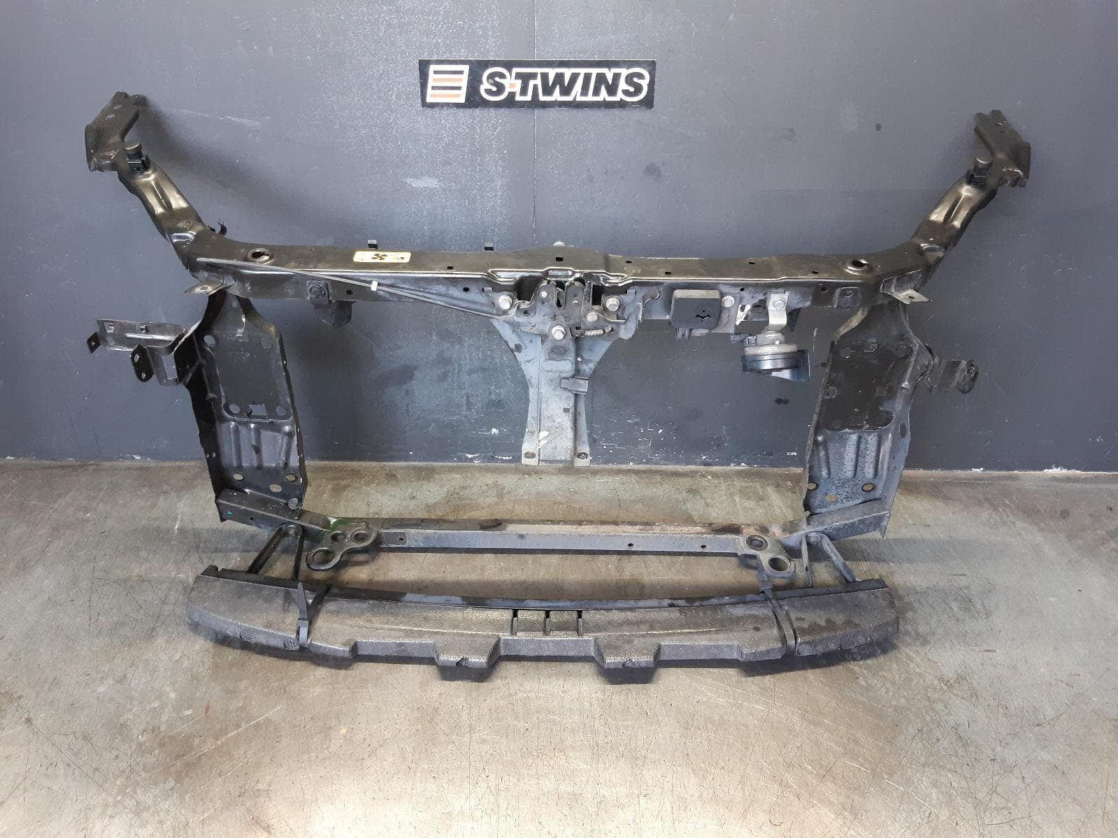Used auto part listing image: 2011 NISSAN DUALIS RADIATOR SUPPORT J10, 01/10-05/14 0000362935