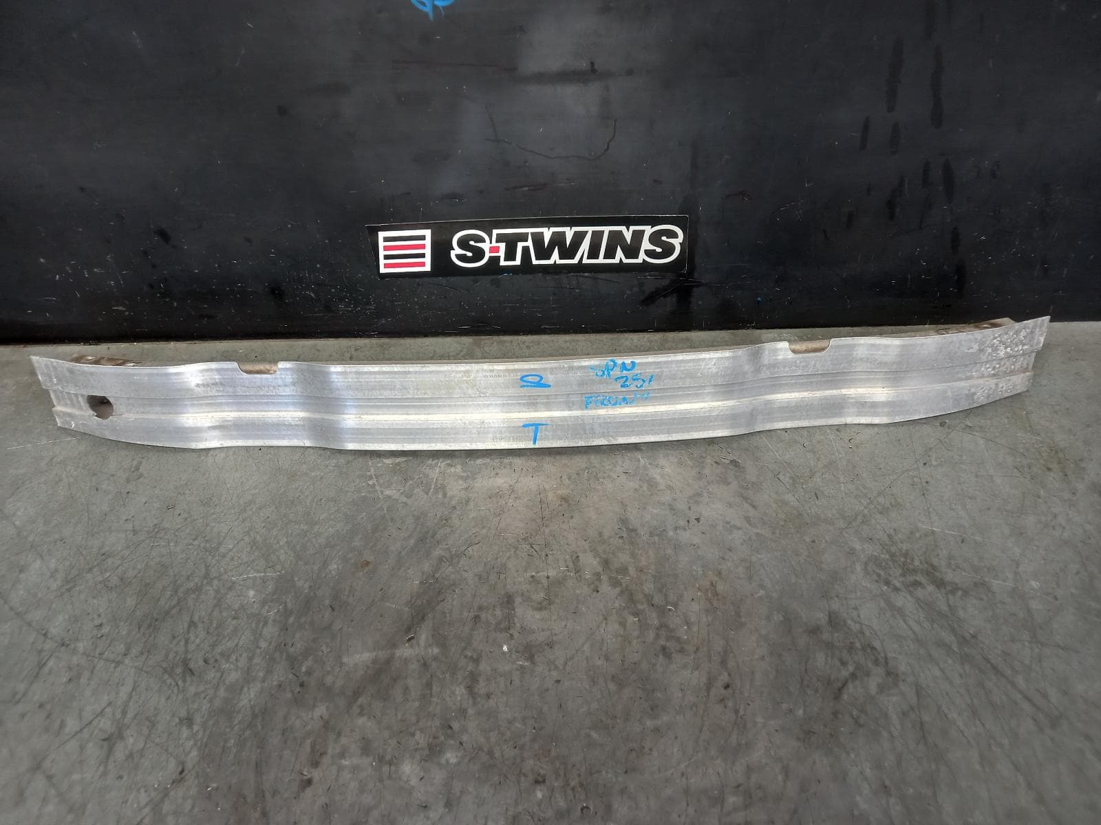 Used auto part listing image: 2013 AUDI A3 F BAR REINFORC BRACK A3/S3, REINFORCEMENT, 8P, 07/08-04/13 0000366181