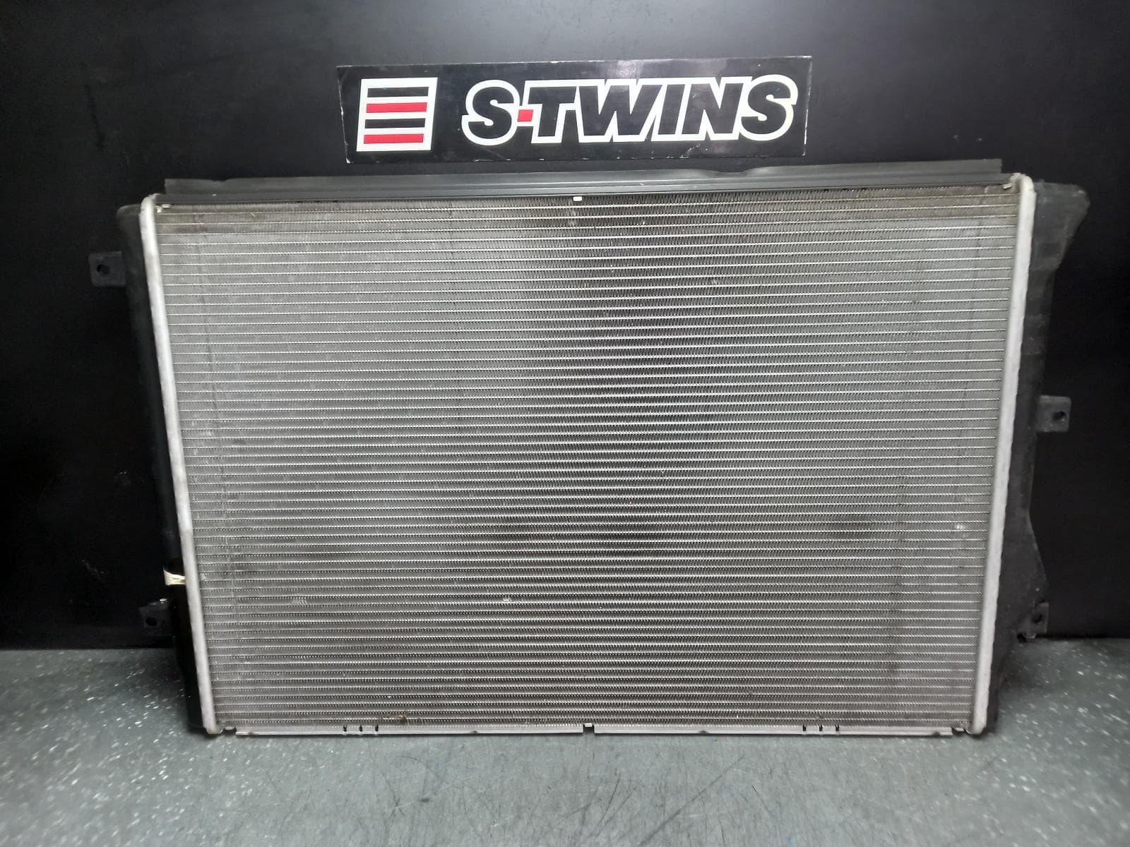 Used auto part listing image: 2010 VOLKSWAGEN EOS RADIATOR 2.0, CCZ, PETROL TURBO, 05/10-12/14 0000374247