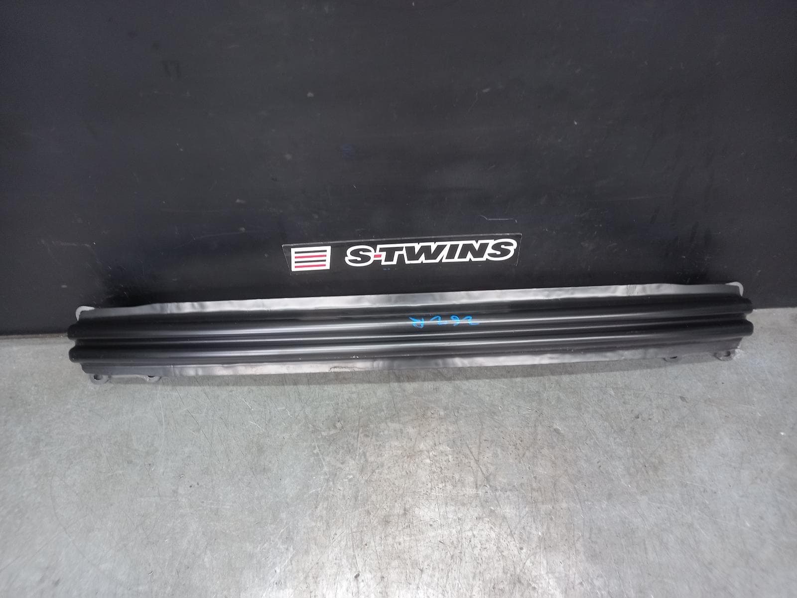 Used auto part listing image: 2010 VOLKSWAGEN EOS R BAR BRACKET REINFO MAIN REINFORCEMENT, 1F, 02/07-12/14 0000374246