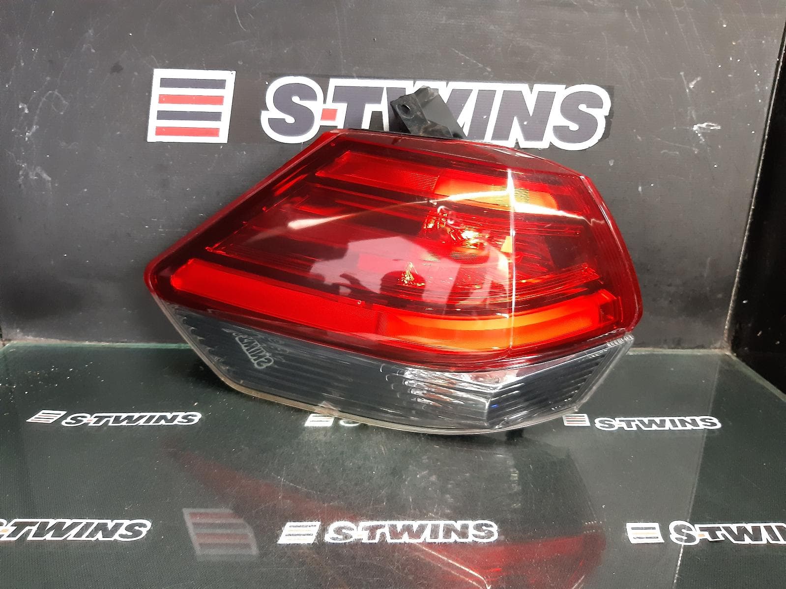 Used auto part listing image: 2018 NISSAN XTRAIL LEFT TAILLIGHT T32, 02/17-07/22 0000363058