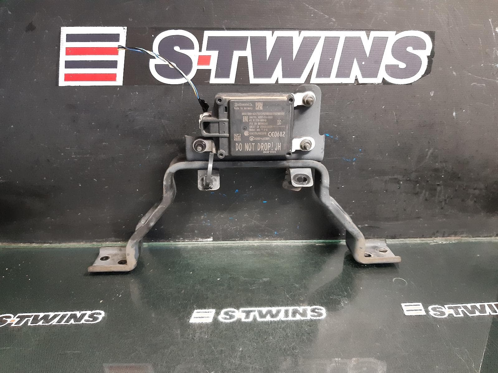 Used auto part listing image: 2018 NISSAN XTRAIL REVERSE CAMERA FRONT RADAR SENSOR, P/N 284385FA1A, T32, 02/17-07/22 0000363287