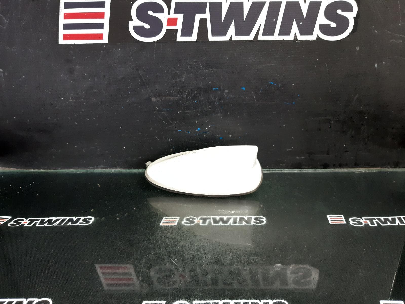 Used auto part listing image: 2018 NISSAN XTRAIL ANTENNA SHARK FIN TYPE, T32, 02/14-07/22 0000363062