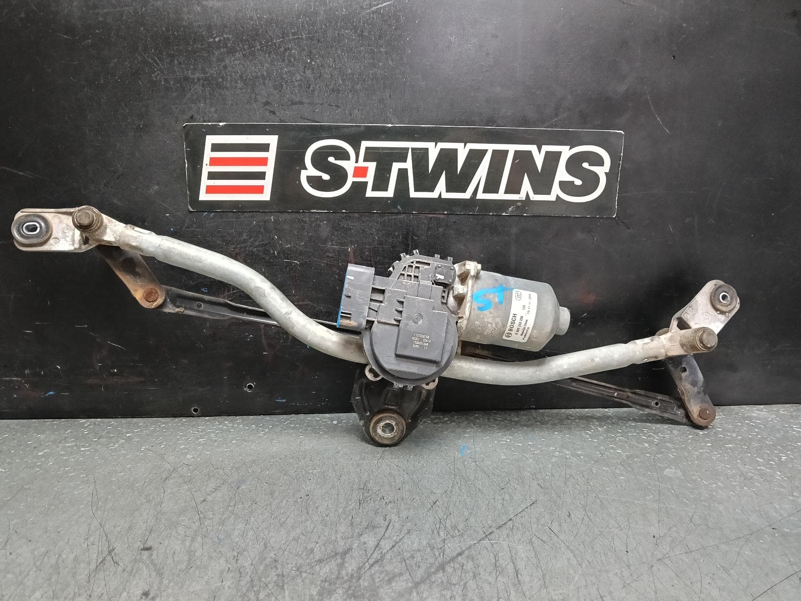 Used auto part listing image: 2016 FORD RANGER WIPER MOTOR FRONT, WIPER MOTOR ONLY, PX, 06/15-04/22 0000388665