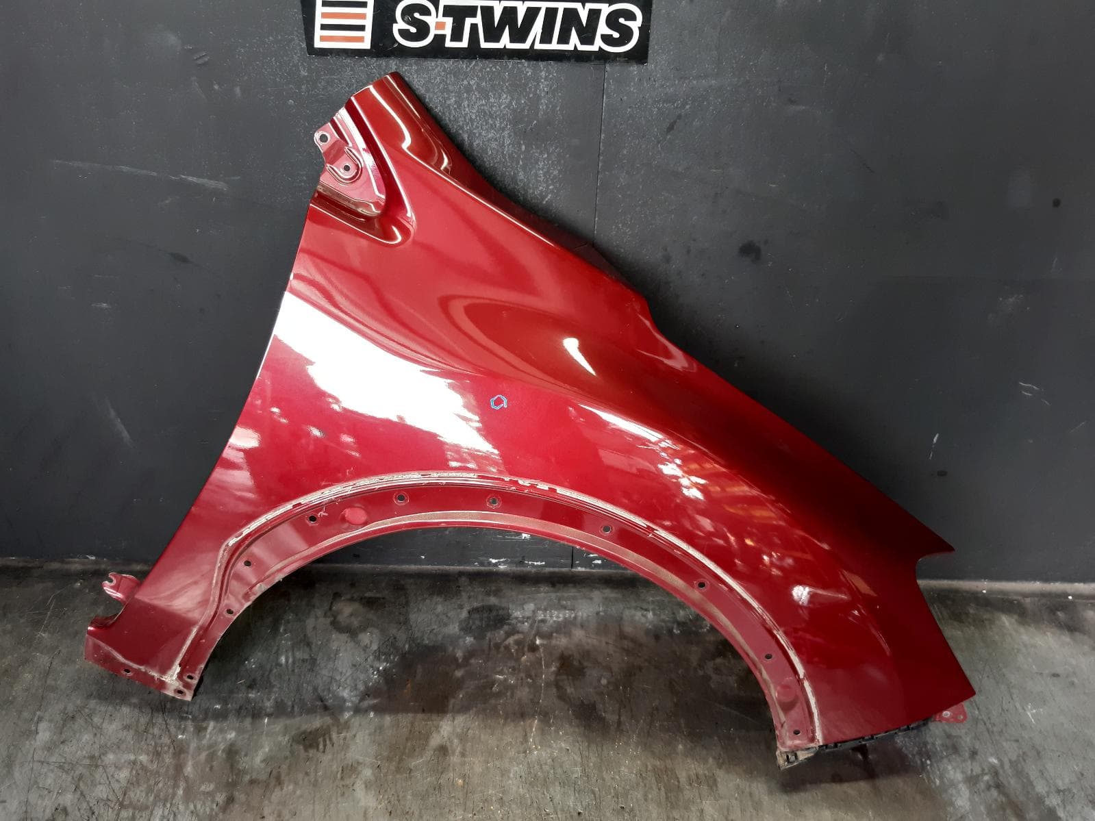 Used auto part listing image: 2013 SUBARU XV RIGHT GUARD G4X, NON INDICATOR TYPE, 08/11-04/17 0000364060