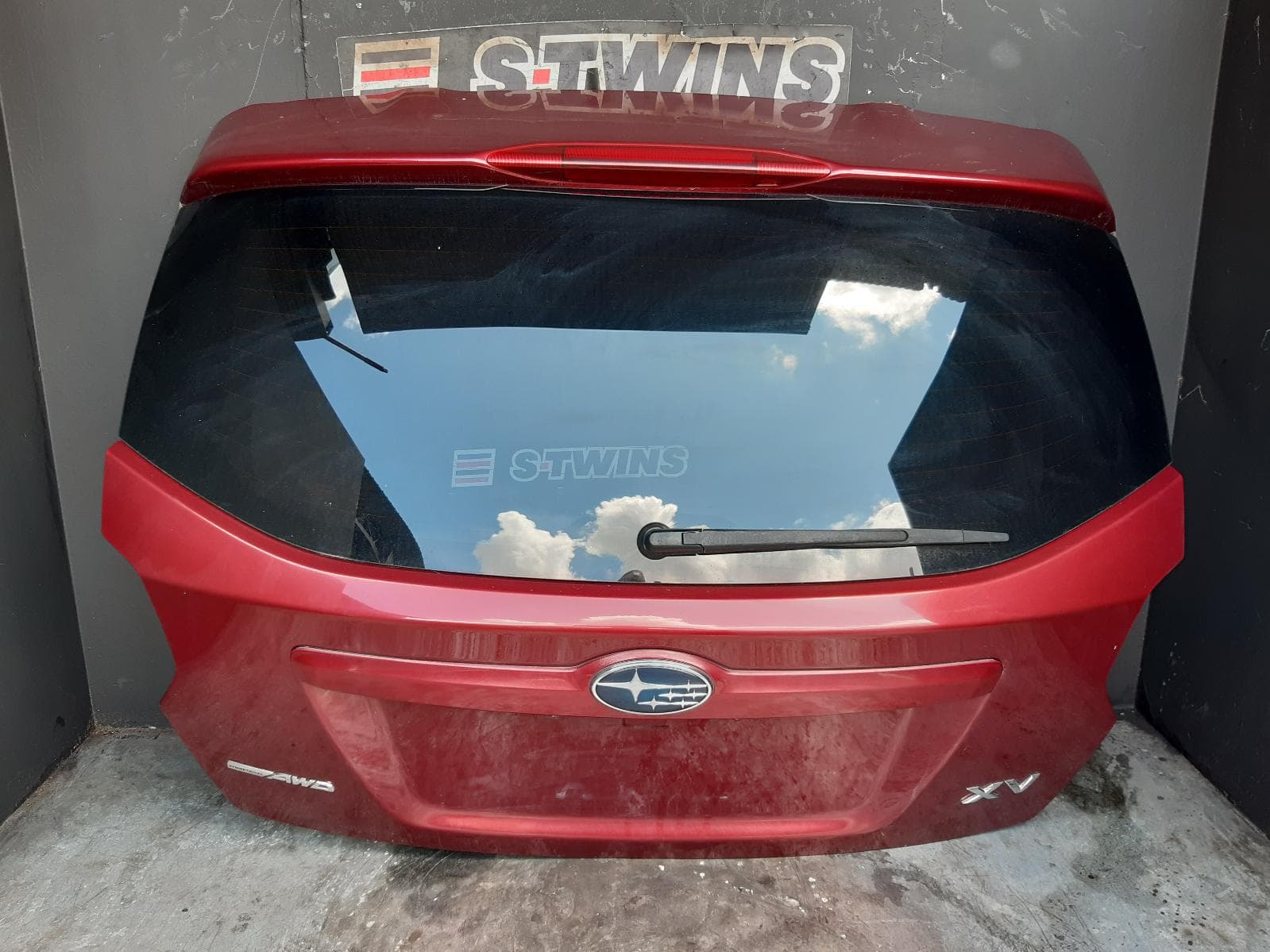 Used auto part listing image: 2013 SUBARU XV BOOTLID TAILGATE TAILGATE, G4X, NON SPOILER TYPE, 08/11-04/17 0000364063
