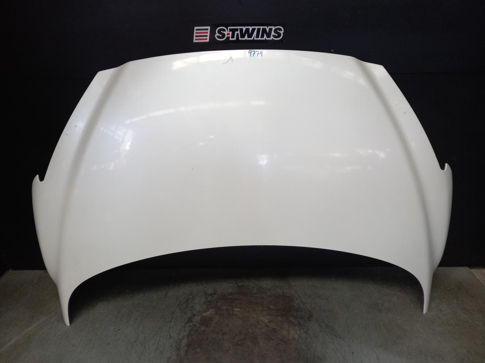 Used auto part listing image: 2014 PEUGEOT RCZ BONNET 09/10- 0000389781