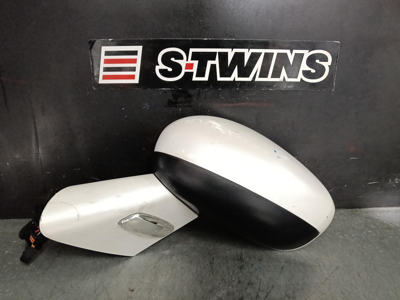 Used auto part listing image: 2014 PEUGEOT RCZ LEFT DOOR MIRROR FOLDING TYPE, 09/10- 0000389791