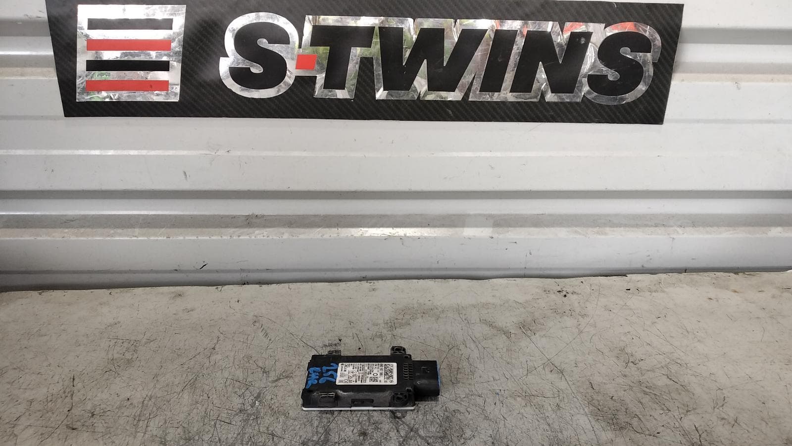 Used auto part listing image: 2021 AUDI Q7 REVERSE CAMERA 4M, BLIND SPOT MONITOR SENSOR (RH REAR BEHIND BUMPER), 07/15- 0000397158