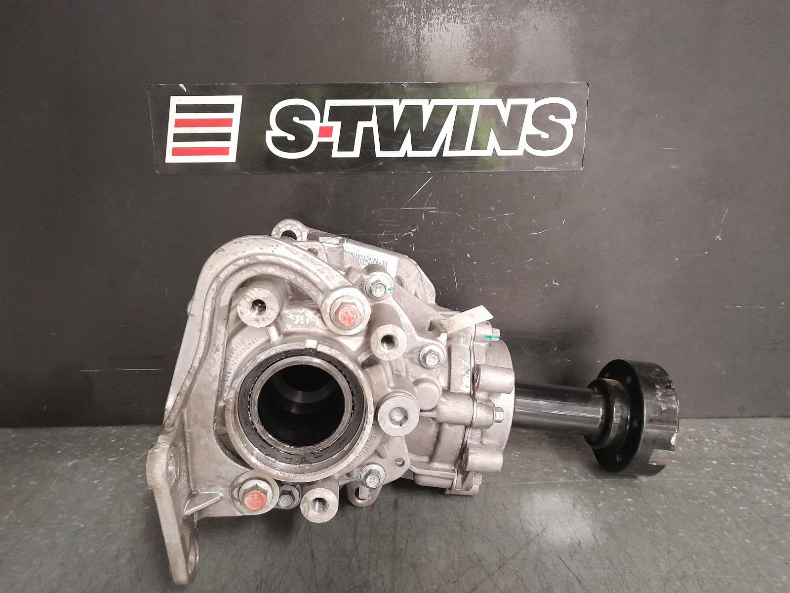 Used auto part listing image: 2024 HAVAL H6 TRANSFER CASE B01/B03, 02/21- 0000363761