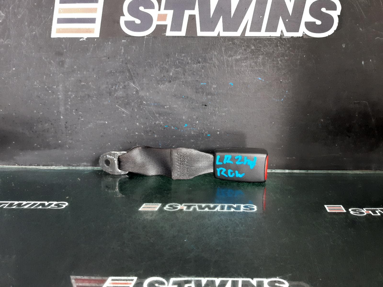 Used auto part listing image: 2015 NISSAN PATHFINDER SEAT BELT STALK LH REAR 2ND ROW, SEAT BELT STALK ONLY, R52, 06/13-04/21 0000365596