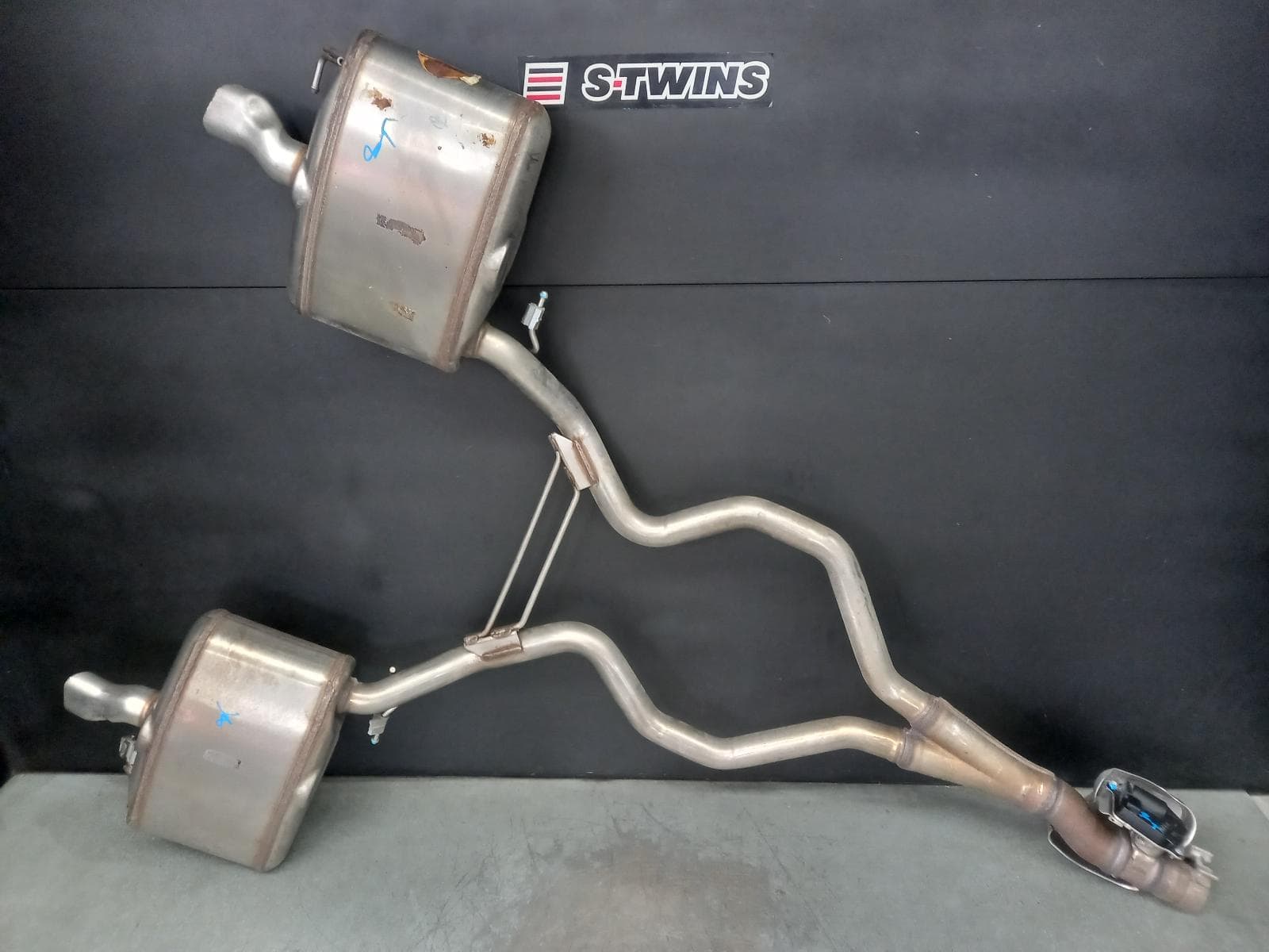 Used auto part listing image: 2021 LAND ROVER RANGEROVER SPORT EXHAUST SYSTEM L494, 12/13-04/22 0000372524