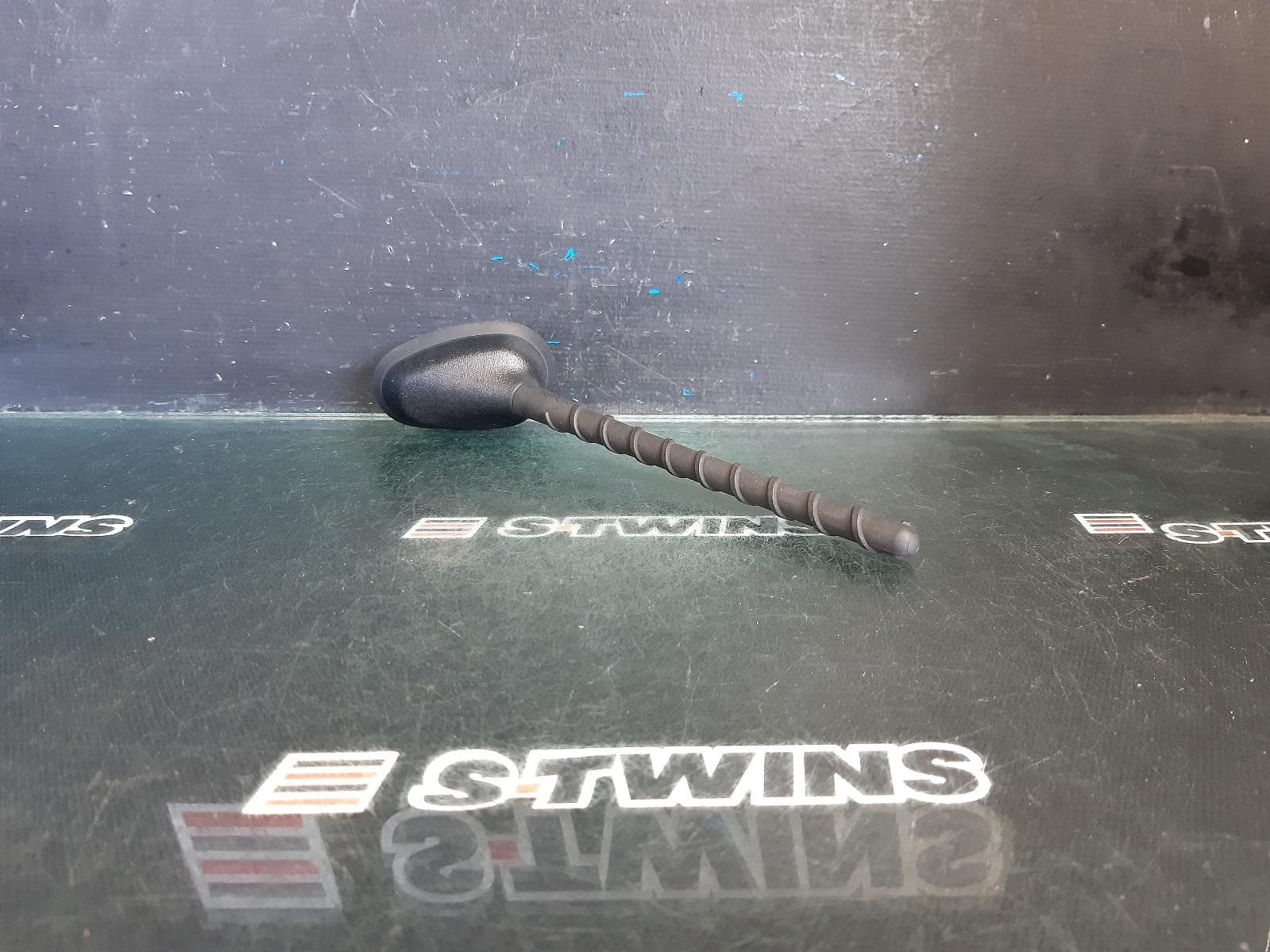 Used auto part listing image: 2017 HYUNDAI ACCENT ANTENNA RB, 05/11-12/19 0000367447