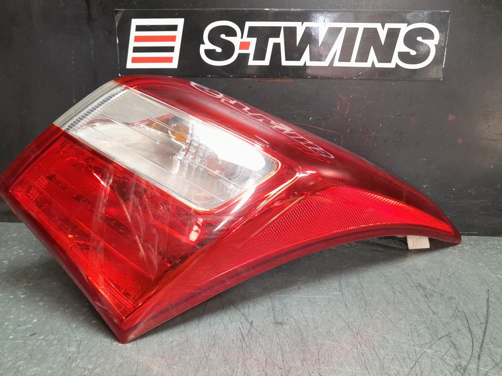 Used auto part listing image: 2016 HYUNDAI I30 RIGHT TAILLIGHT GD, 5DR/3DR, HATCH, W/ HALOGEN TYPE, GO/ACTIVE/ELITE, 03/12-02/17 0000369553
