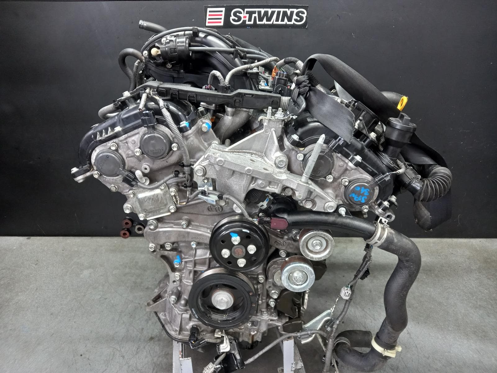 Used auto part listing image: 2018 LEXUS RX SERIES ENGINE PETROL, 3.5, 2GR-FKS, RX350, GGL25R, 09/15- 0000382671