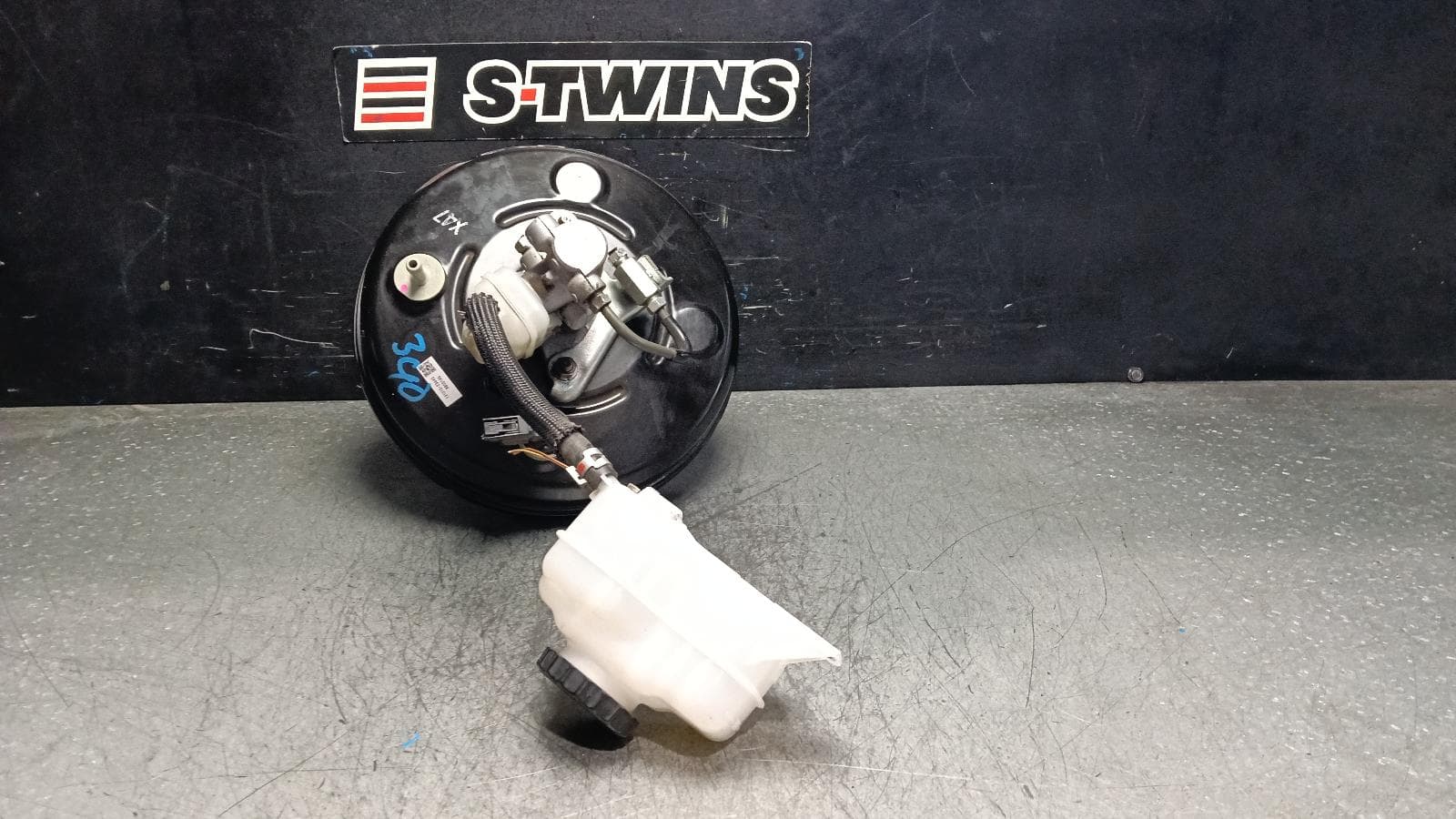 Used auto part listing image: 2018 LEXUS RX SERIES BRAKE BOOSTER AL20, 10/15-08/22 0000402601