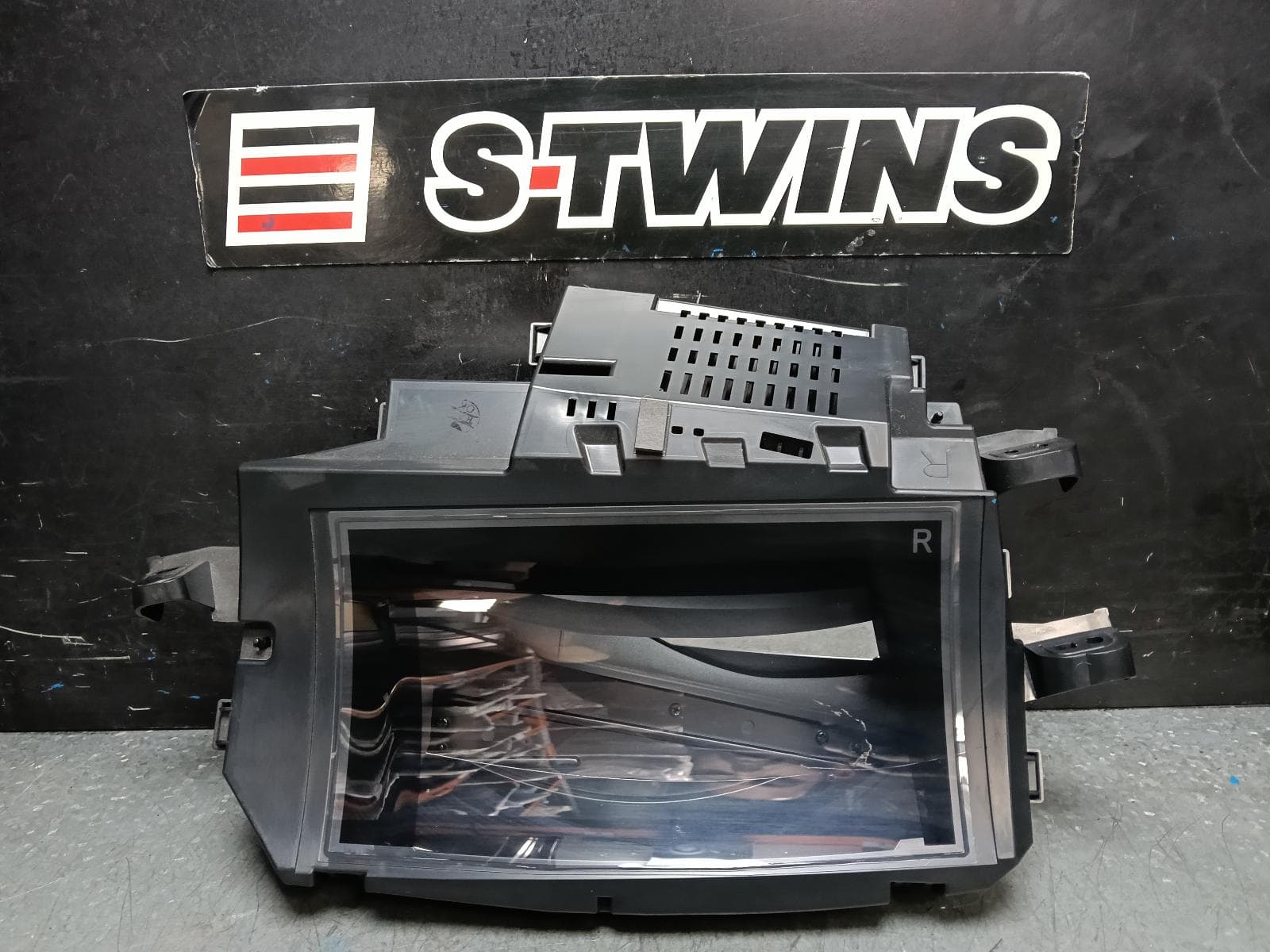 Used auto part listing image: 2018 LEXUS RX SERIES INSTRUMENTCLUSTER GGL25R/GYL25R, RX350/RX450H, F SPORT, 09/15-08/22 0000401372