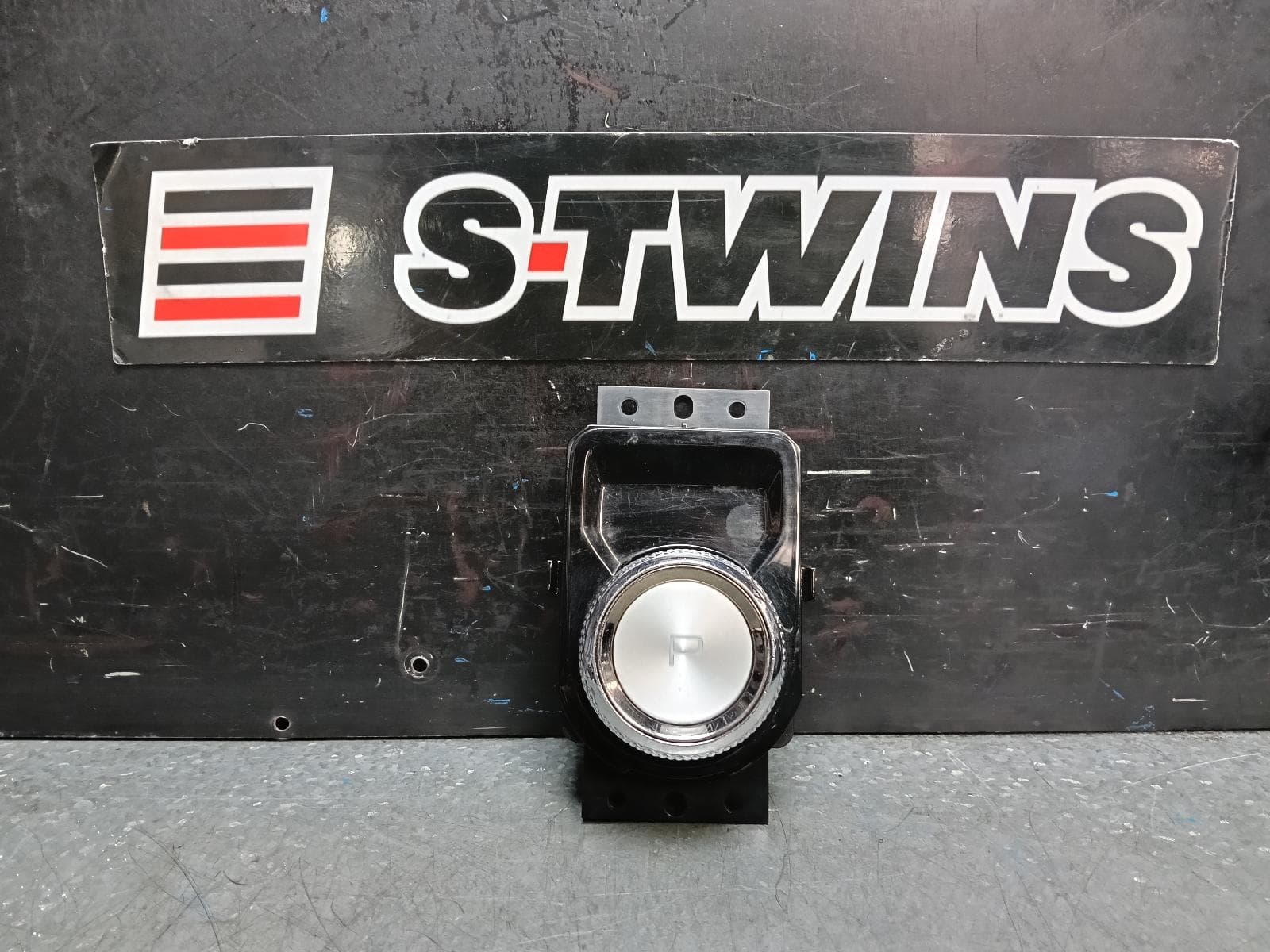 Used auto part listing image: 2022 HAVAL H6 GEAR STICK SHIFTER B01/B03, 02/21- 0000391401