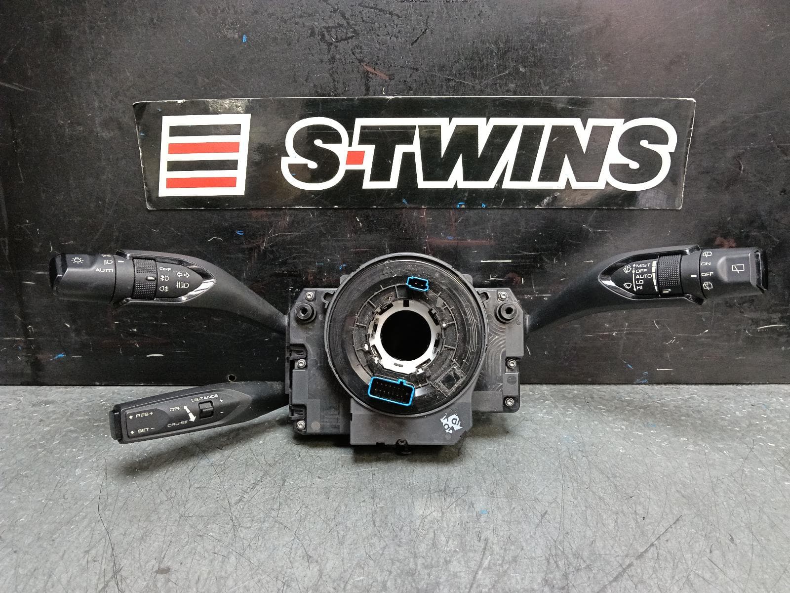 Used auto part listing image: 2022 HAVAL H6 COMBINATION SWITCH ASSY, B01, 02/21- 0000391399
