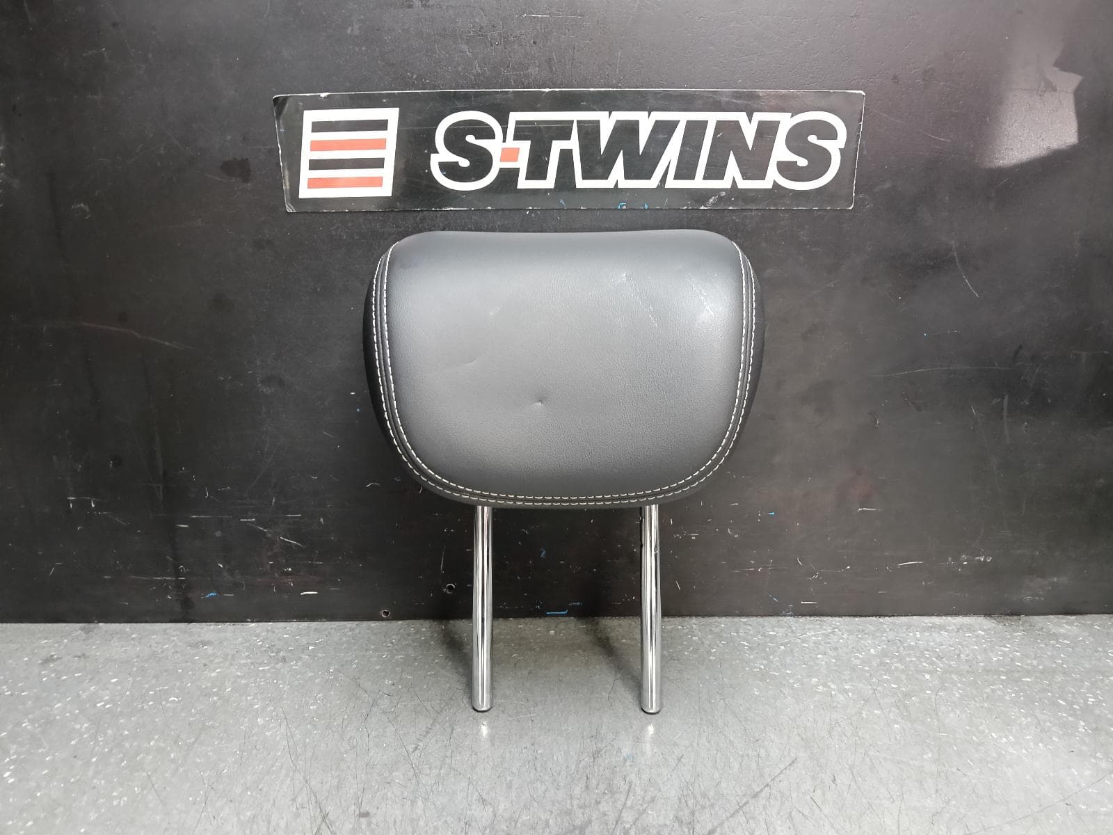 Used auto part listing image: 2022 HAVAL H6 HEADREST B01/B03, 02/21- 0000391376