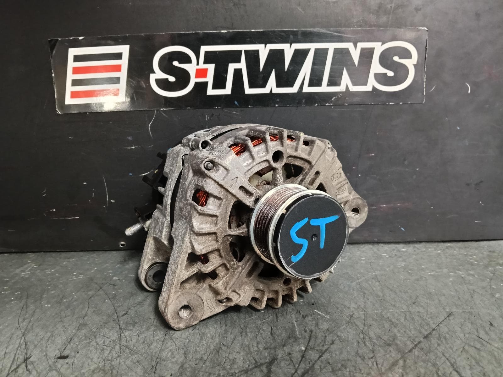 Used auto part listing image: 2015 HYUNDAI TUCSON ALTERNATOR DIESEL, 2.0, D4HA, AUTO T/M, TL, 06/15-06/18 0000383278