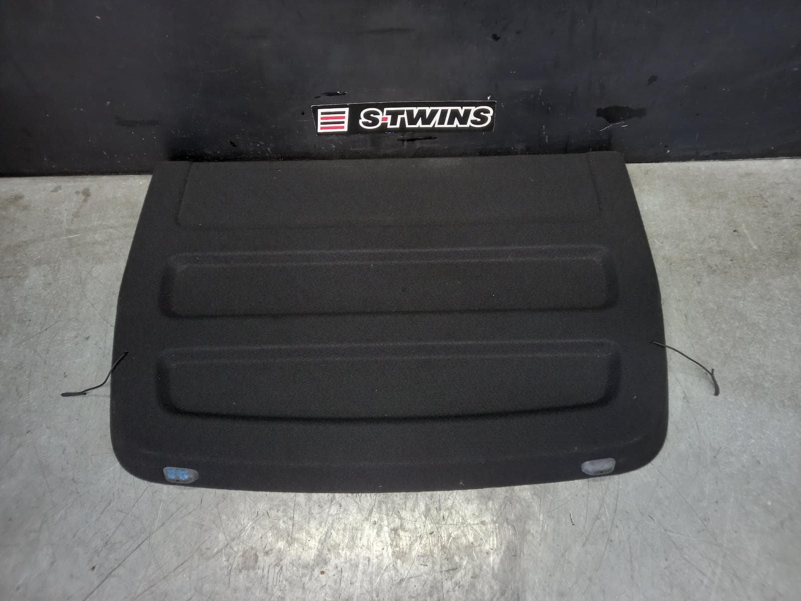 Used auto part listing image: 2021 RENAULT ARKANA PARCEL SHELF CARGO BLIND JL1, 05/21- 0000391917