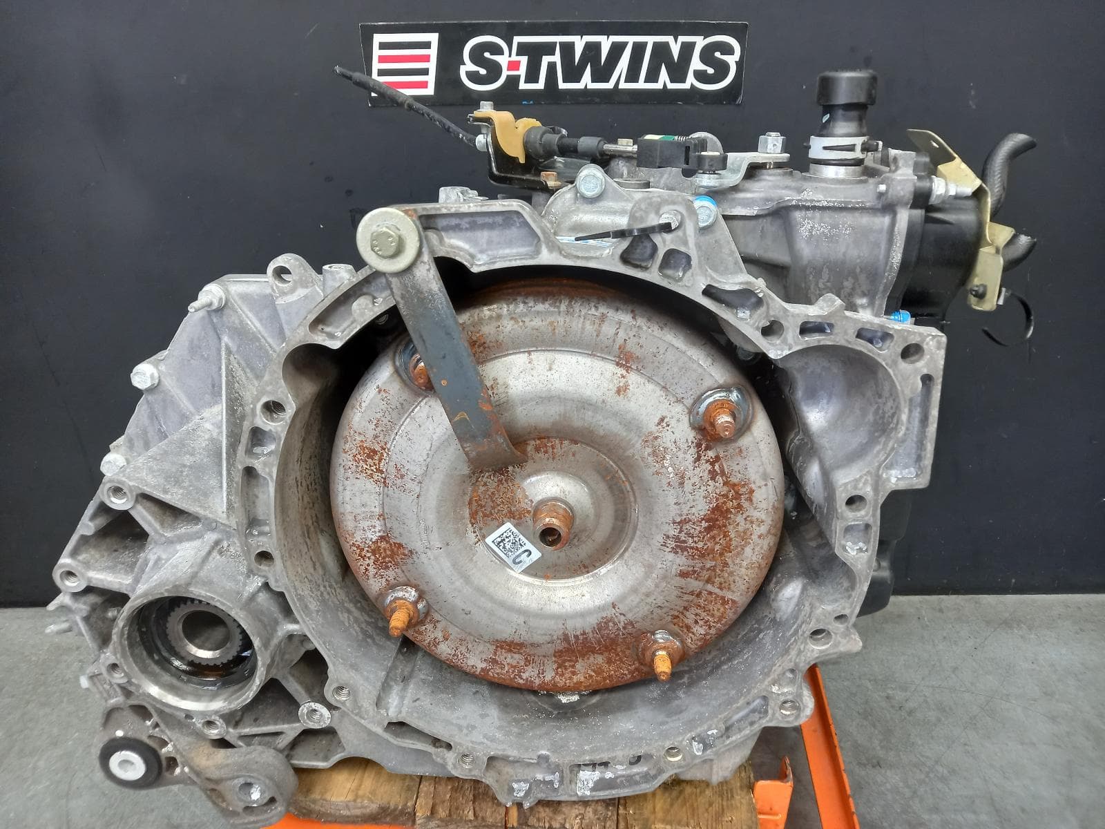 Used auto part listing image: 2014 FORD KUGA TRANS GEARBOX AUTO, AWD, PETROL, 1.6, ECOBOOST, NO TRANSFER CASE, TF, 11/12-10/14 0000378773