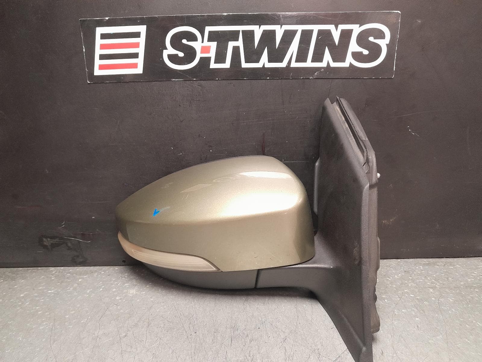 Used auto part listing image: 2014 FORD KUGA RIGHT DOOR MIRROR TF, NON PUDDLE LAMP TYPE, 11/12-09/16 0000378817