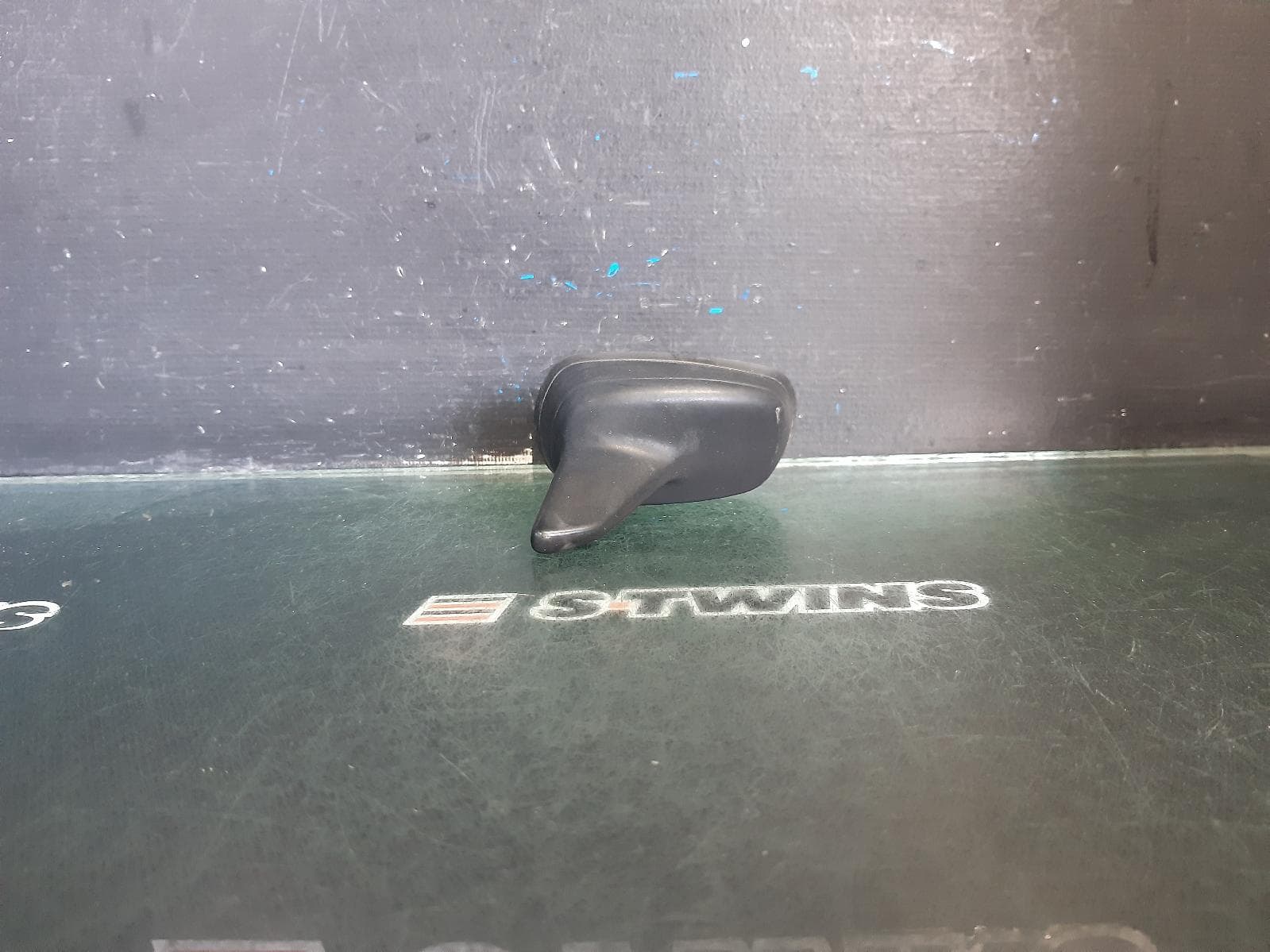 Used auto part listing image: 2017 VOLKSWAGEN GOLF ANTENNA GEN 7, R/GTi, 11/12-03/17 0000370488