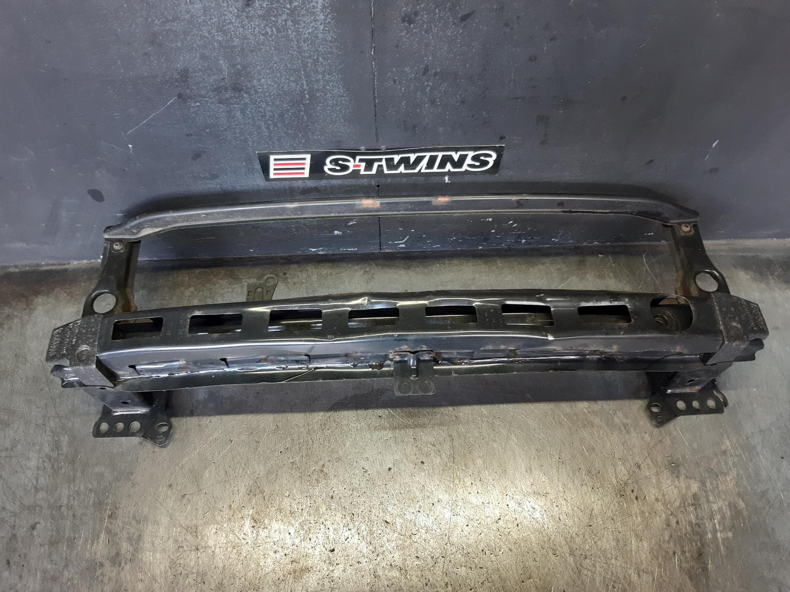 Used auto part listing image: 2011 VOLKSWAGEN GOLF F BAR REINFORC BRACK MAIN REINFORCEMENT, GEN 6, CABRIO, 07/11-01/16 0000370314