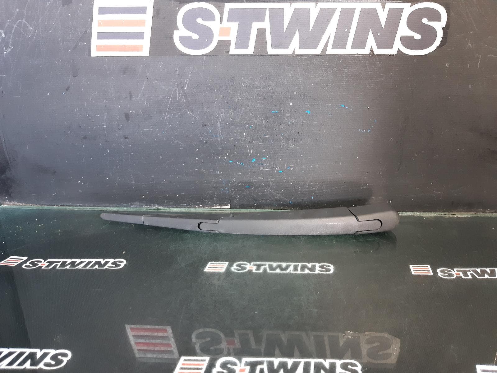 Used auto part listing image: 2018 HYUNDAI I30 WIPER ARM TAILGATE, PD, 03/17- 0000370466