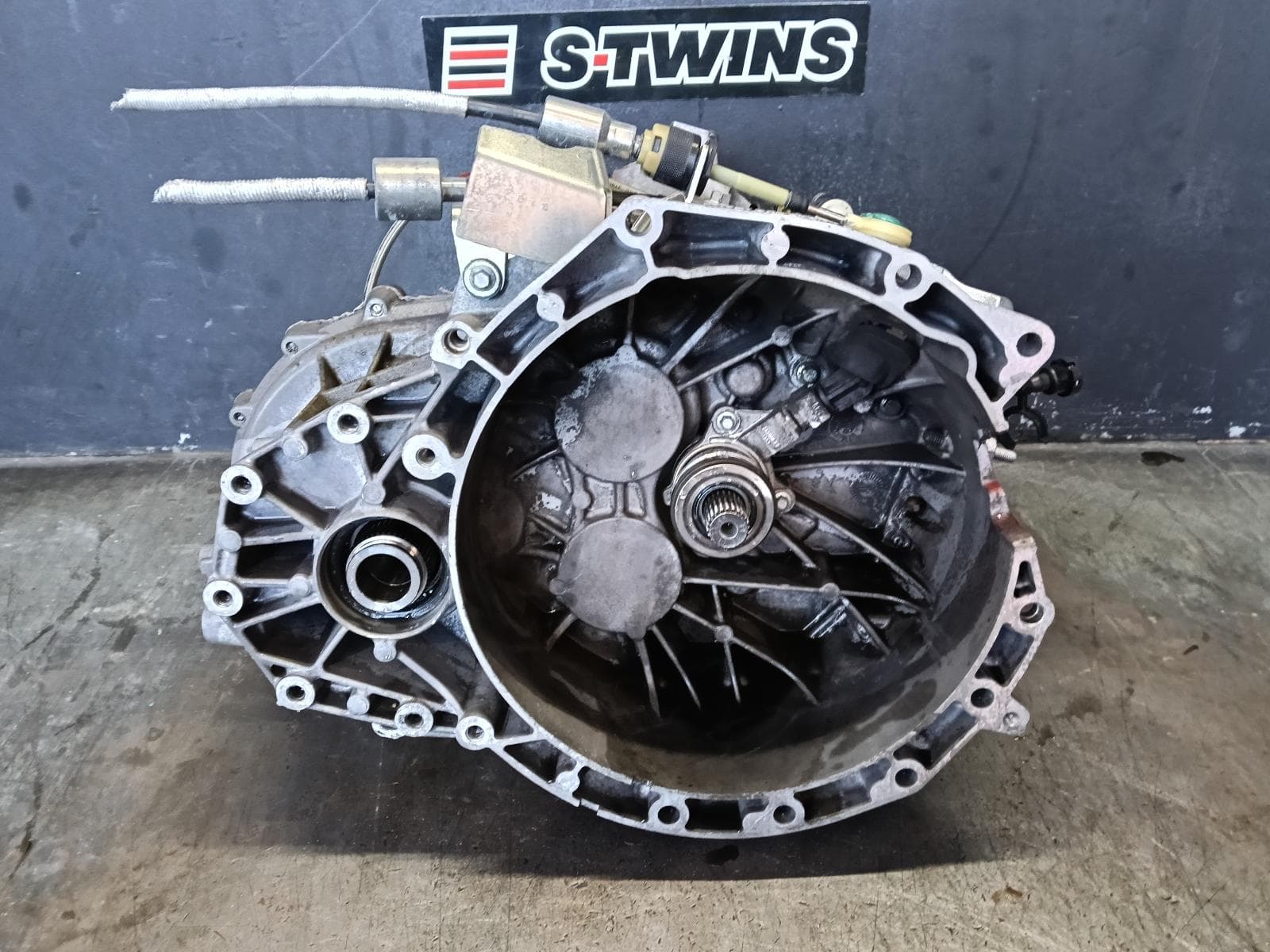 Used auto part listing image: 2016 FORD FOCUS TRANS GEARBOX MANUAL, PETROL, 2.3, TURBO, LZ, 01/16-11/18 0000379291