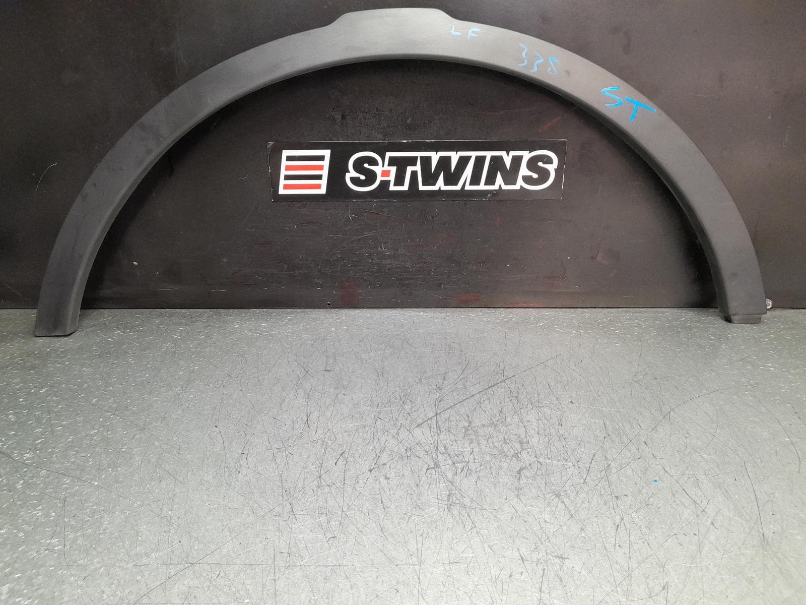 Used auto part listing image: 2017 LAND ROVER RANGE ROVER EVOQUE WHEEL ARCH FLARE LH FRONT, L538, 11/11-01/19 0000371556