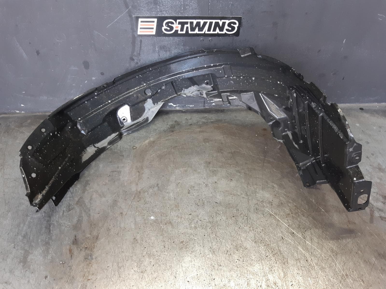 Used auto part listing image: 2013 HYUNDAI I45 LEFT GUARD LINER FRONT, YF, 02/10-04/14 0000371266