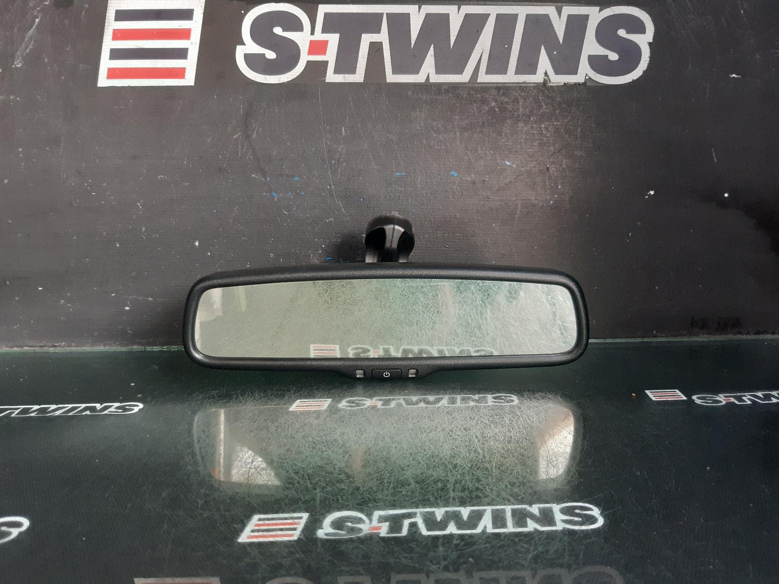 Used auto part listing image: 2016 SUBARU OUTBACK INTERIOR MIRROR AUTO DIM & LANE DEPARTURE TYPE, 6TH GEN, 08/14-12/20 0000377192