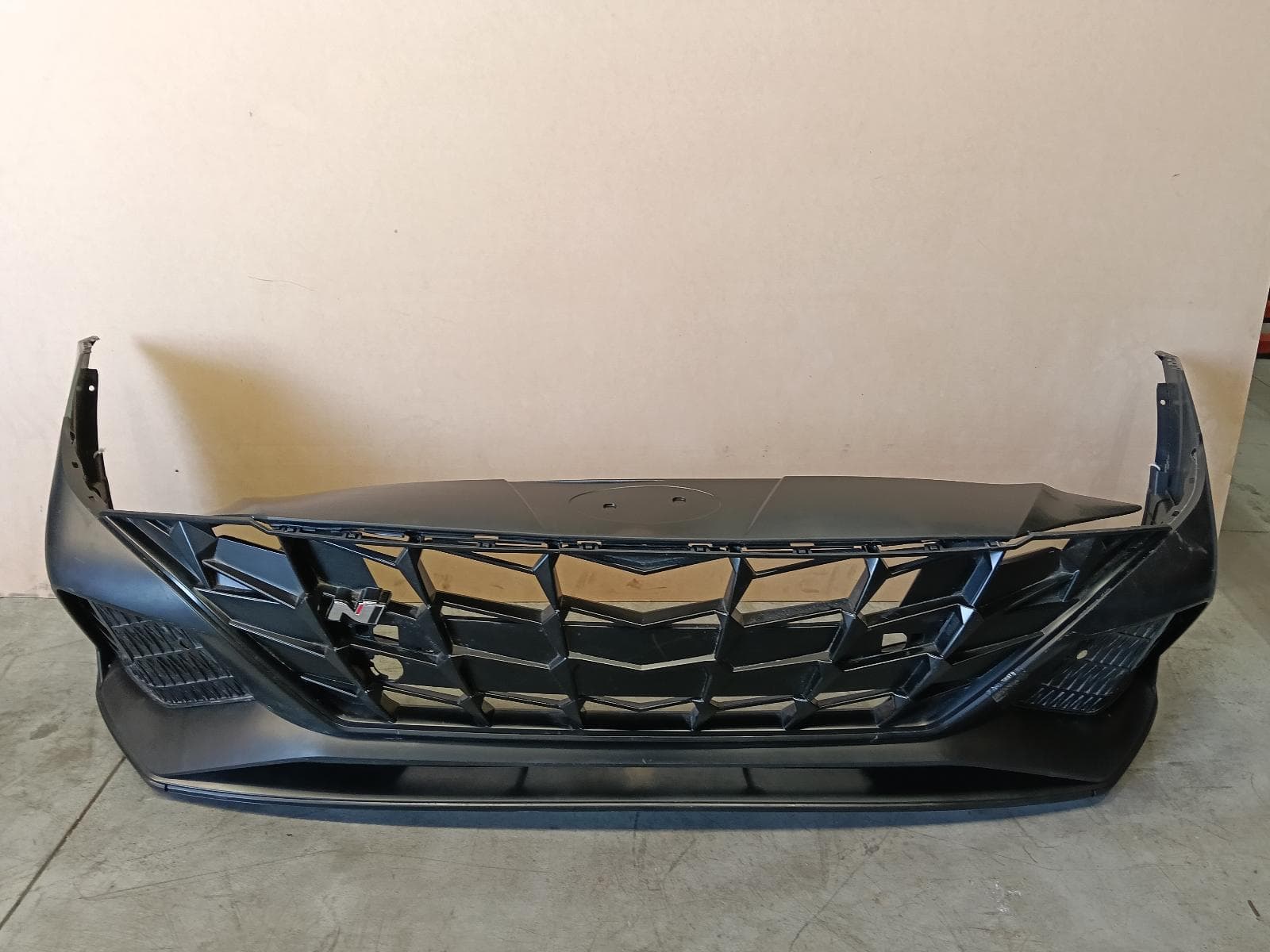 Used auto part listing image: NEW 2022 HYUNDAI I30 FRONT BUMPER CN7, BUMPER BAR, W/ PARK SENSOR TYPE, SEDAN (S.KOREA VIN KMHL), N PREMIUM, 03/21-02/23 0000370779